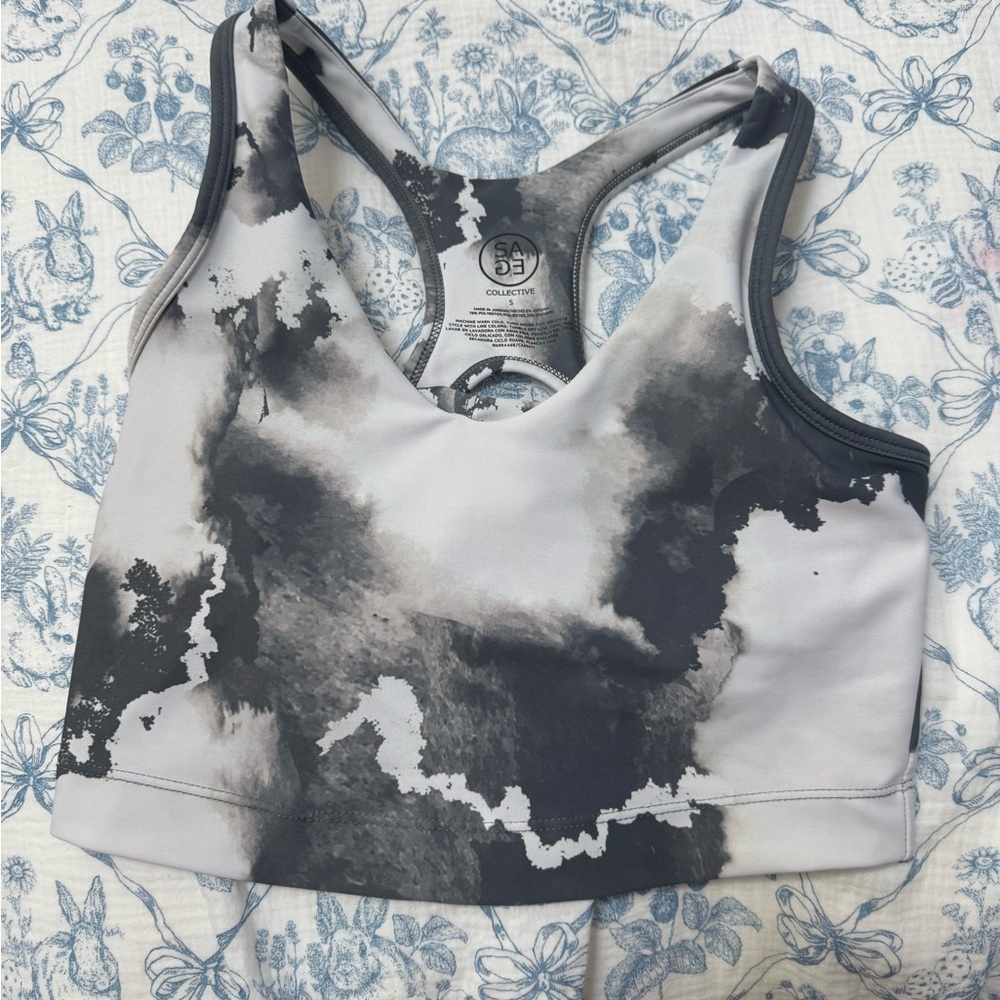 ✨Sage Collective Marble Small Sports Bra - EUC